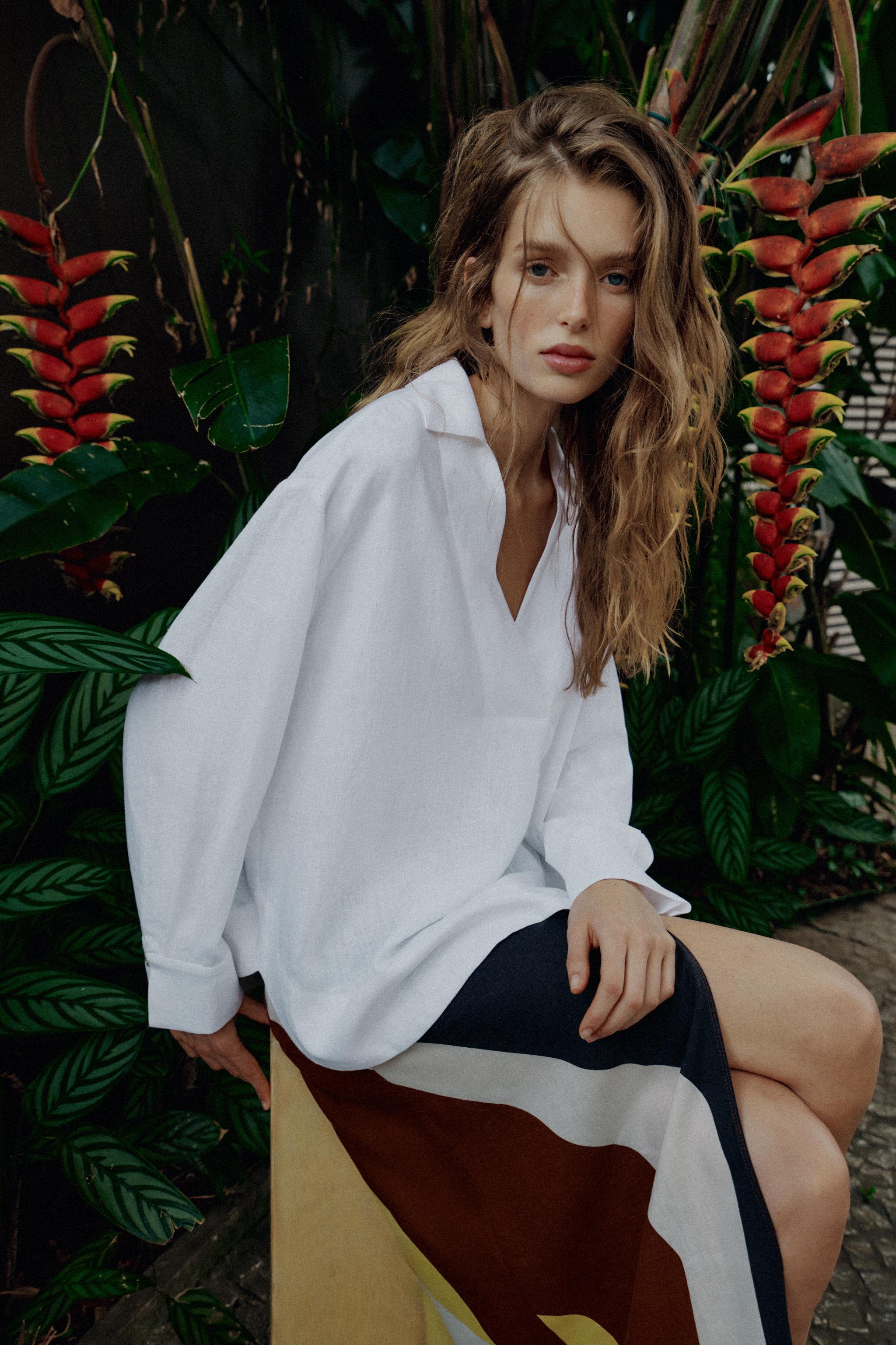 LINEN BLEND POLO COLLAR BLOUSE